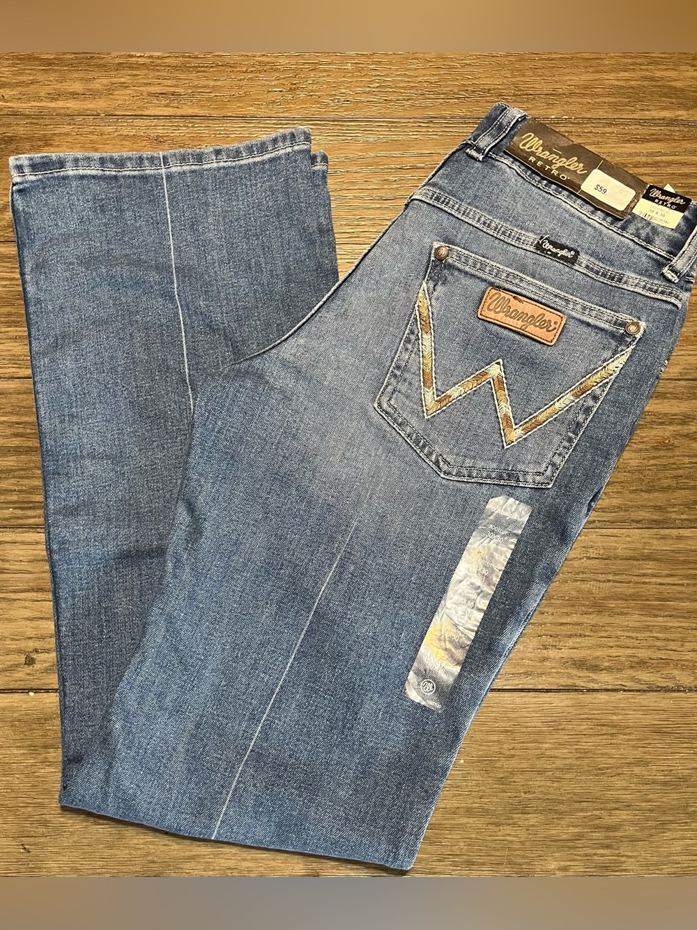 Wrangler Retro Women’s Medium Blue Bootcut Jeans 30x30 Contrast Pockets NWT